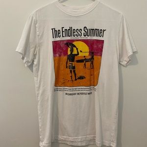 THE ENDLESS SUMMER SURFER TEE